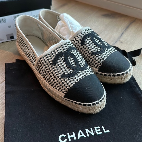 CHANEL espadrilles Size 37 black/beige - Picture 1 of 13